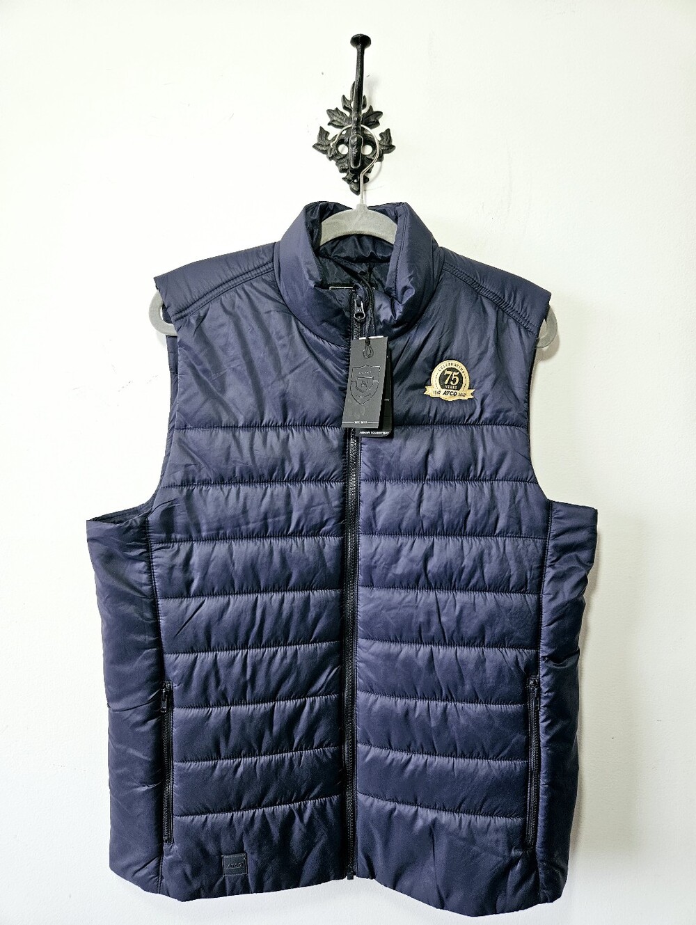 NWT Asmar Equestrian Puffer Vest Size M Blue Noel Asmar *logo